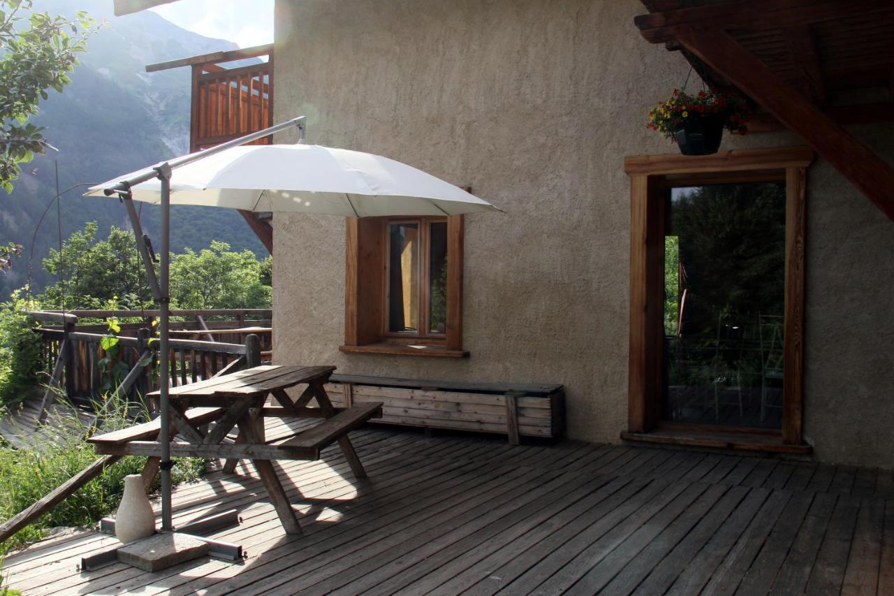Bed and Breakfast La Paille Pelvoux Exteriér fotografie